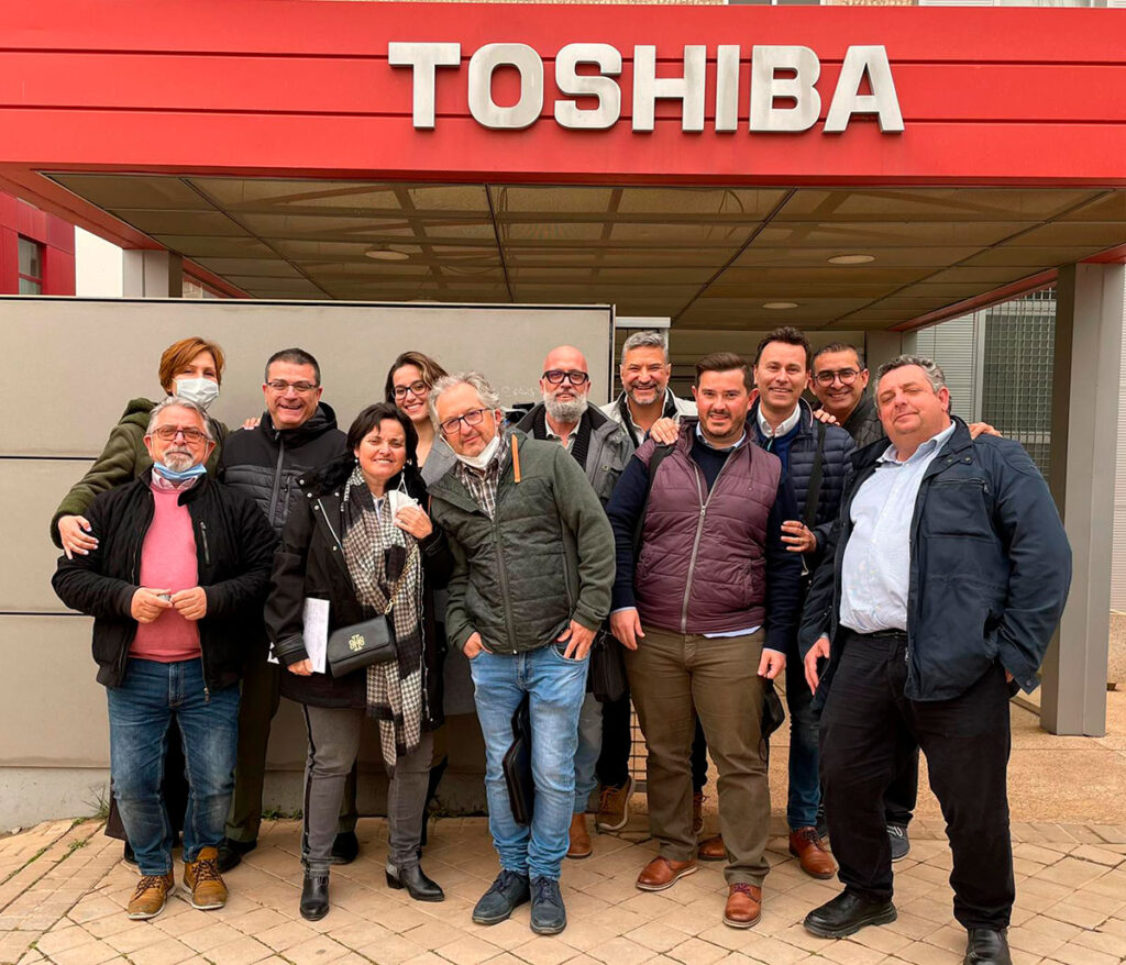 Formacion-thosiba-Comercial-Fama3